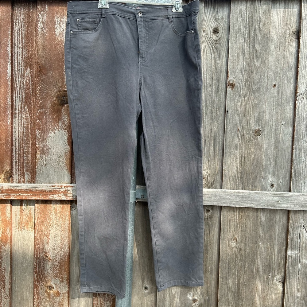 Grey cotton jeans.